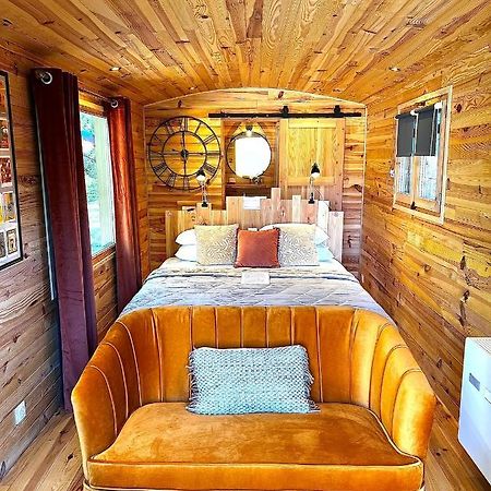 La Magnanerie Dhotes , Les Roulottes Insolites Sauve ภายนอก รูปภาพ