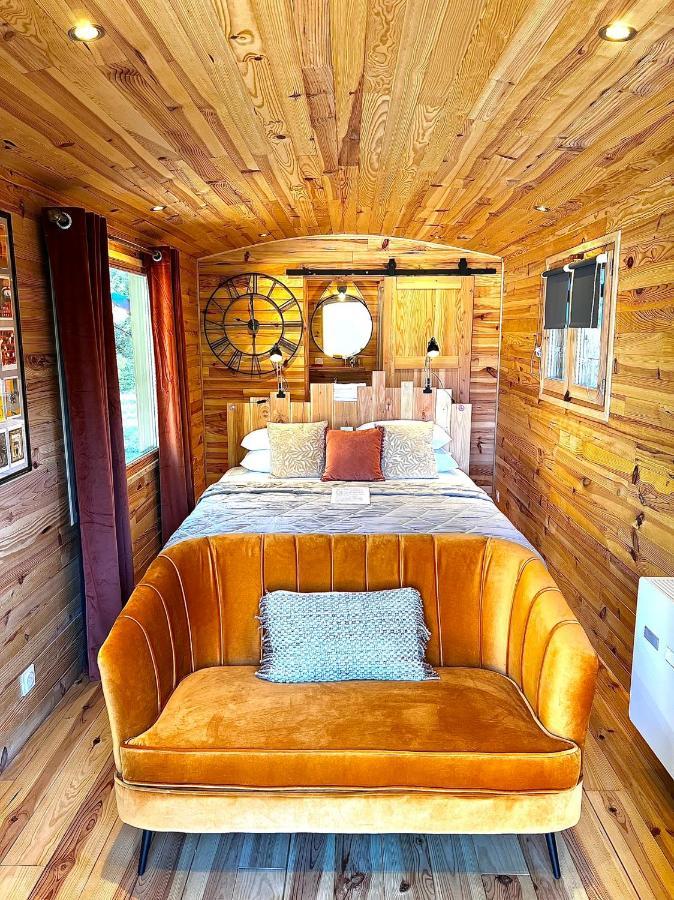 La Magnanerie Dhotes , Les Roulottes Insolites Sauve ภายนอก รูปภาพ